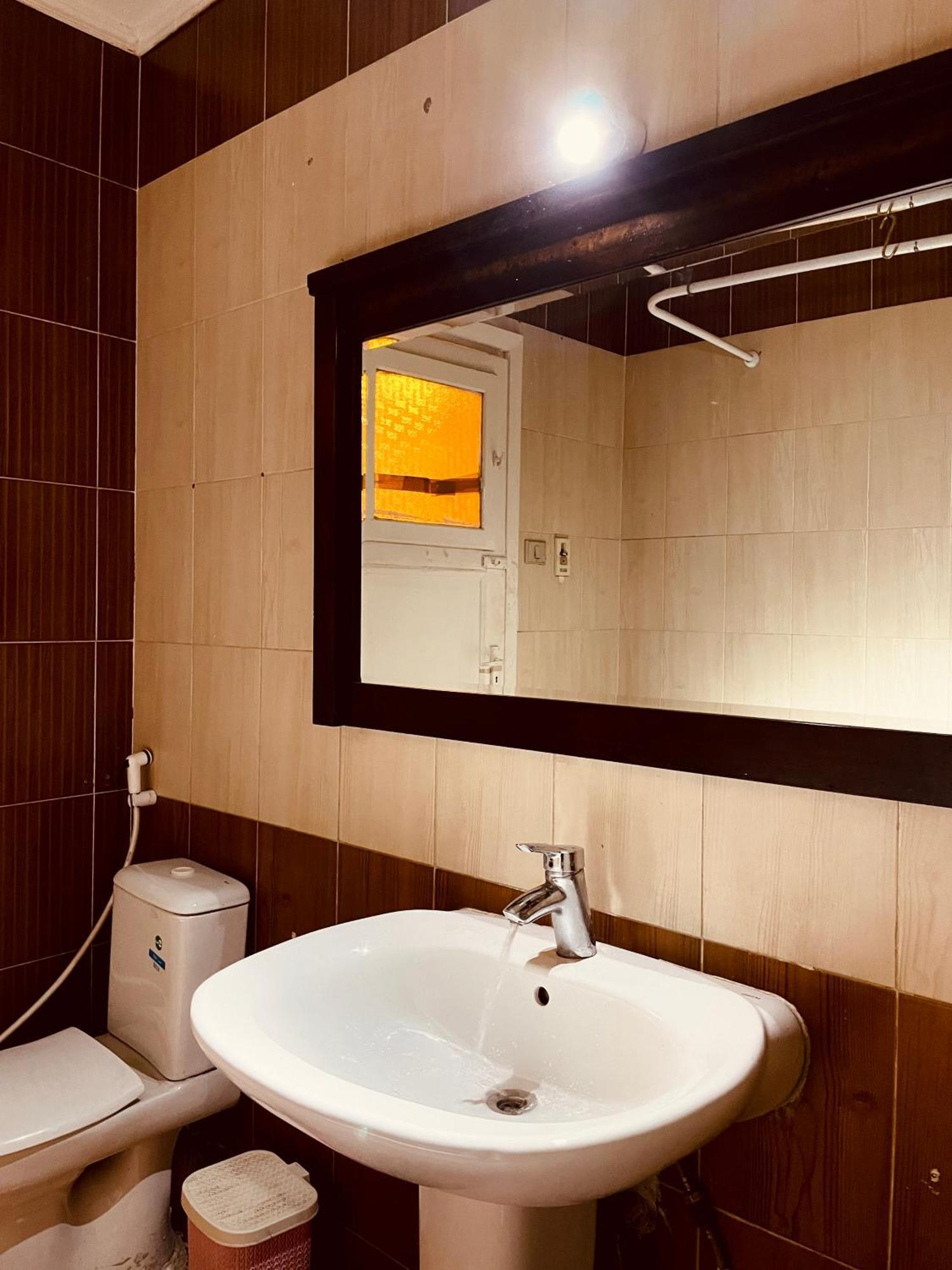 Apartment Modern 3br - Steps From Abbas El Akkad And Citystars